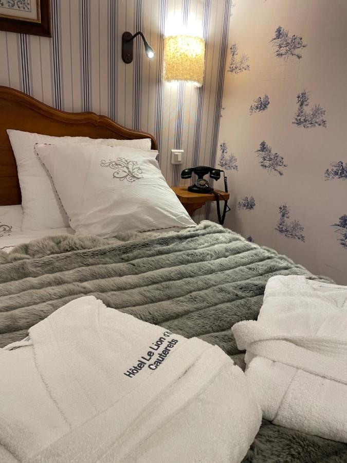 Hotel Du Lion D'Or Каутерец Екстериор снимка