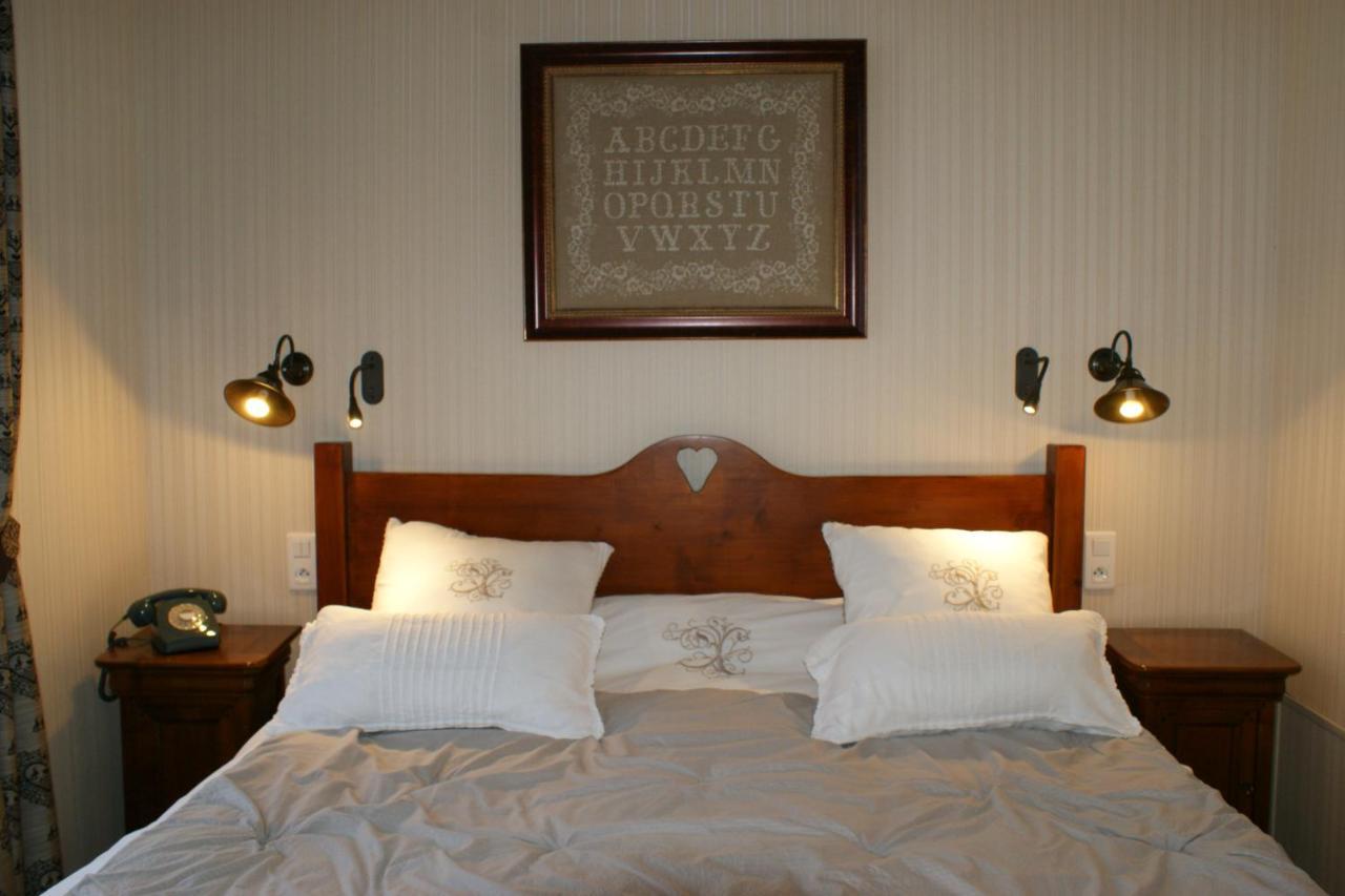 Hotel Du Lion D'Or Каутерец Екстериор снимка